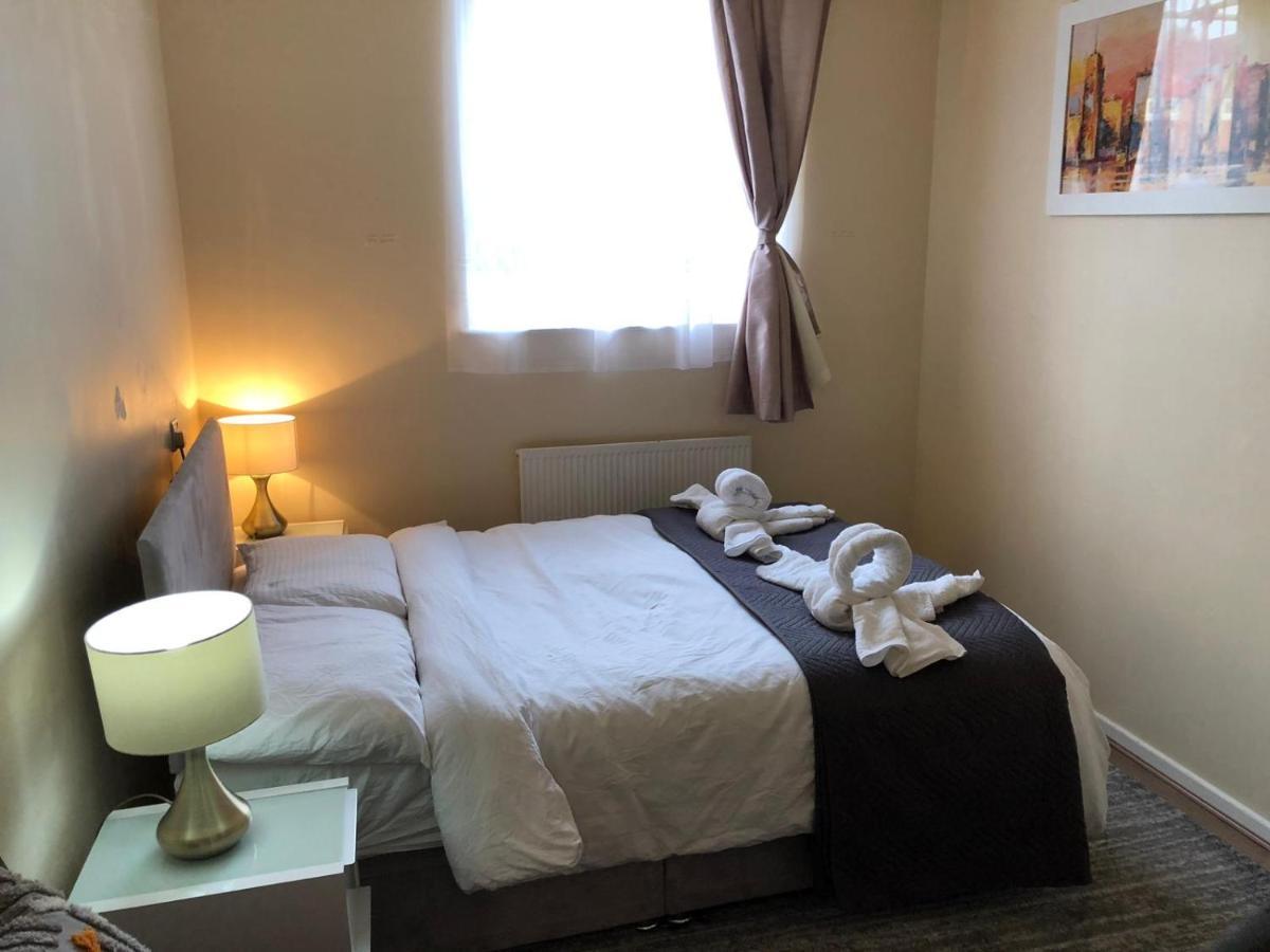 Entire Flat Very Comfortable 1 Bedroom Londres Extérieur photo